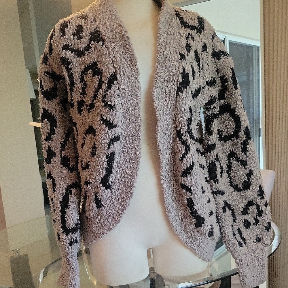 Cozy Patterned Women's Sweater